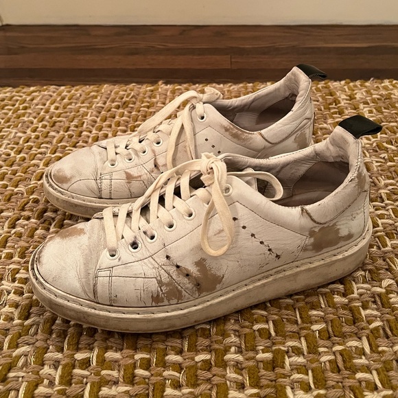 Golden Goose Sneakers - Picture 4 of 5